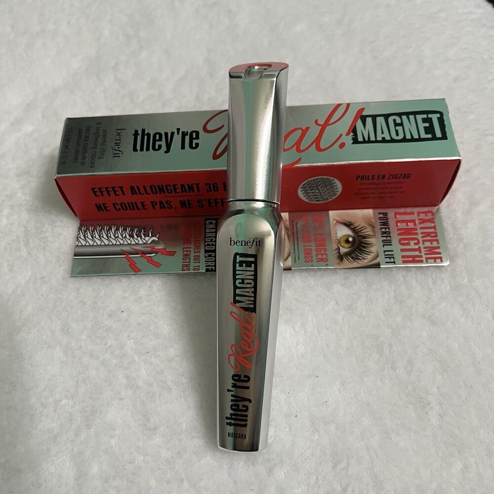 Benefit The're Real Magnet Powerful Lifting & Lengthing Mascara Full Size NIB